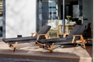 Шезлонг 'Michelle Sunlounge' с черной подушкой
